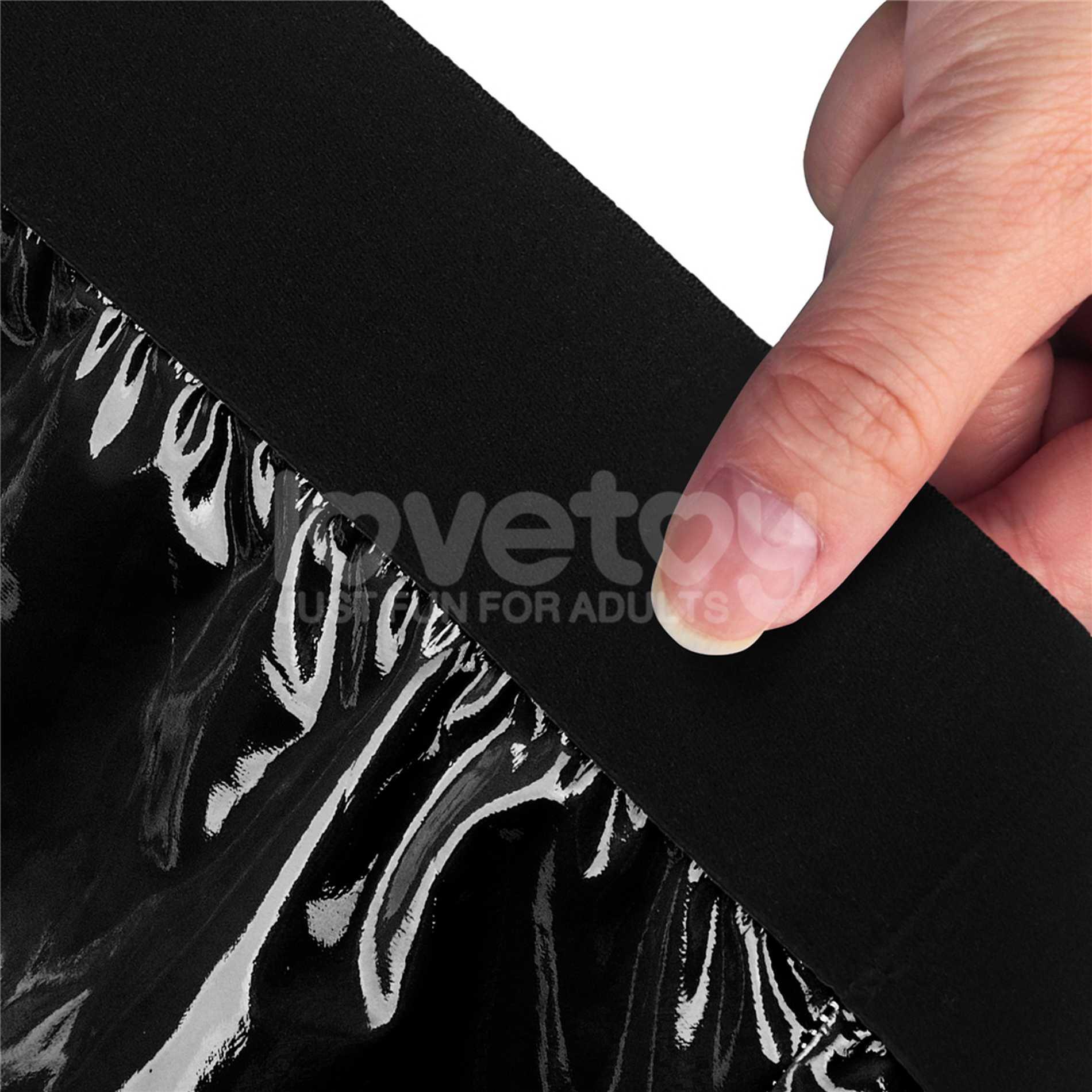 Chic Strap-On Shorts (36 - 39 Inch Waist) Black