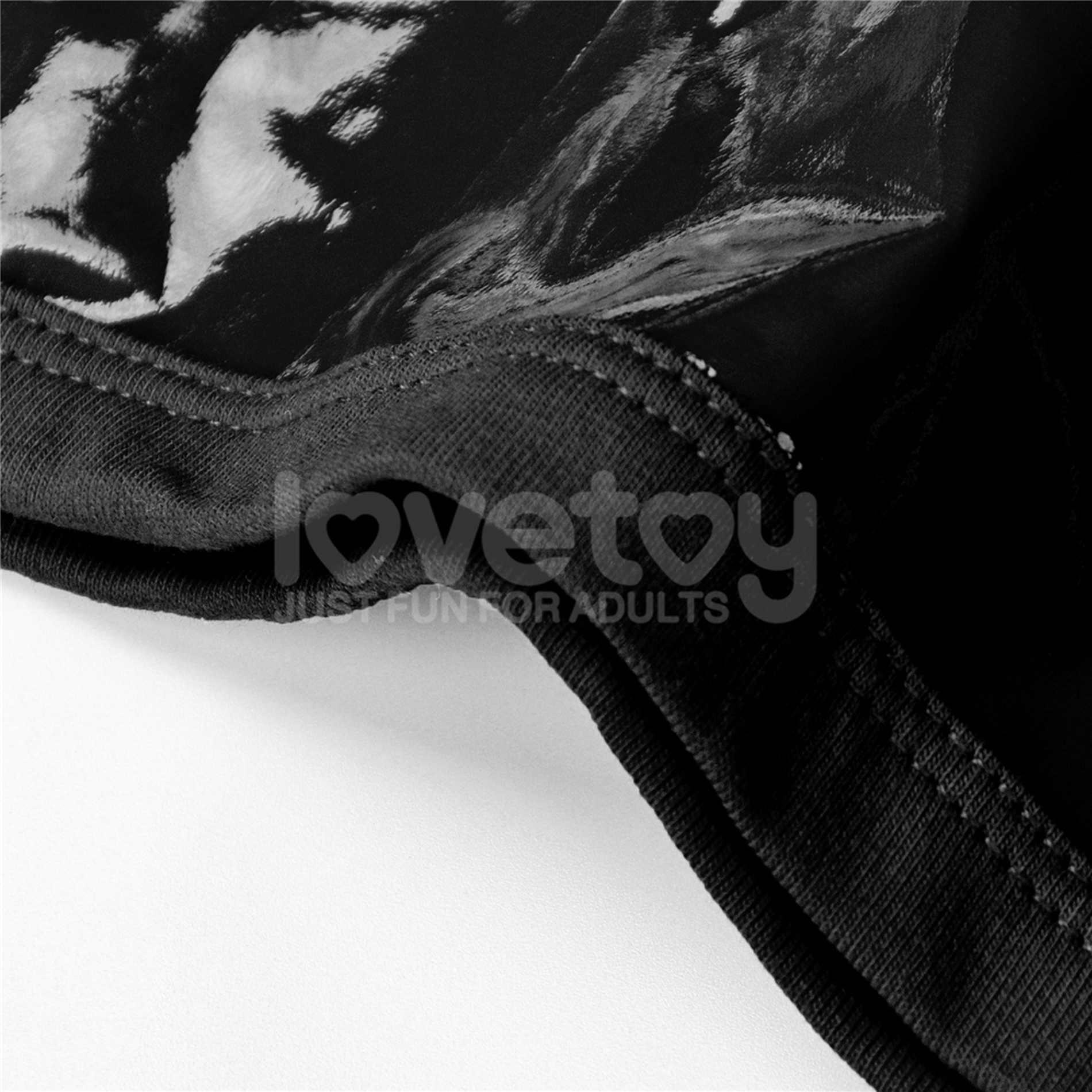 Chic Strap-On Shorts (40 - 43 Inch Waist) Black