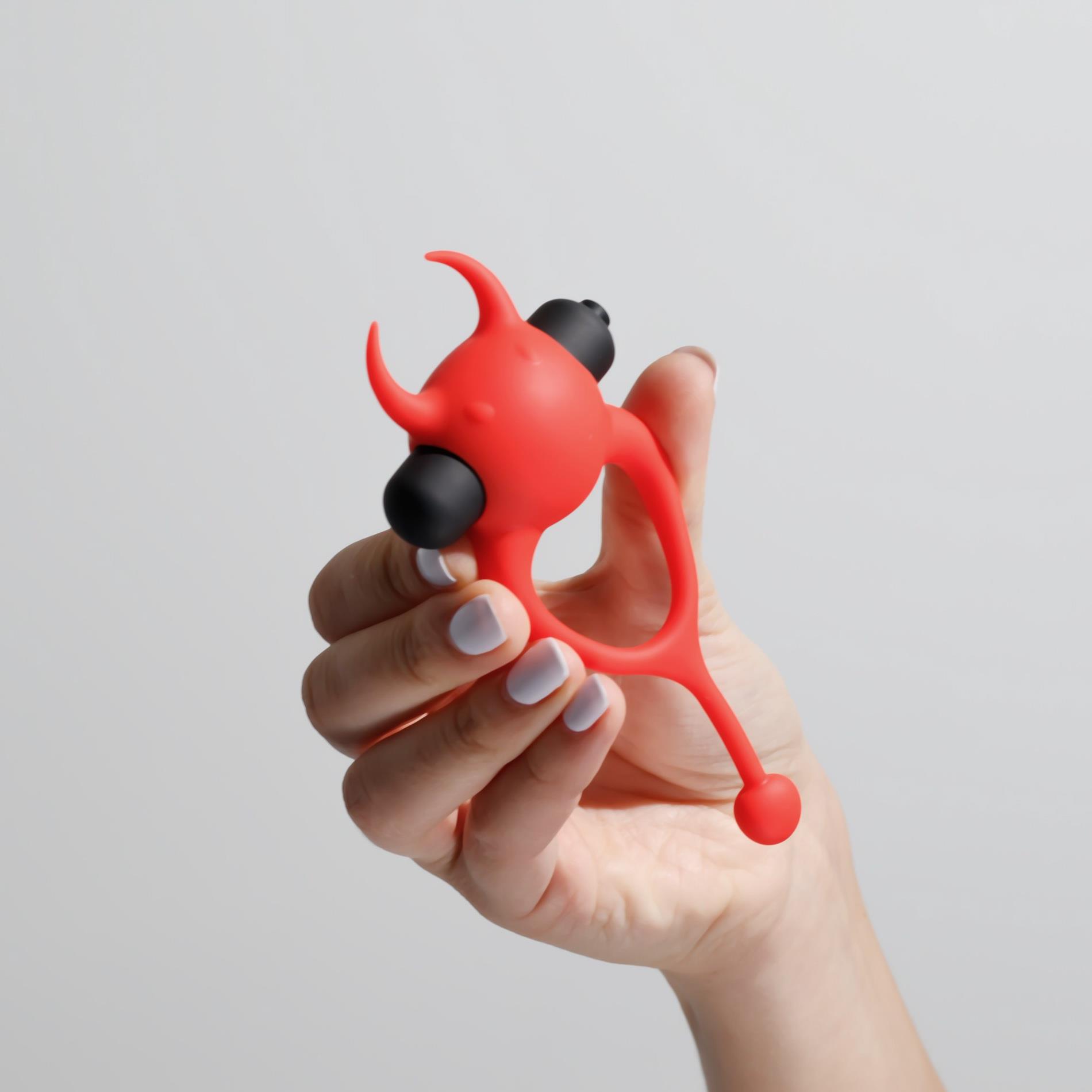 Crushious Daemon Vibrating Cockring Red