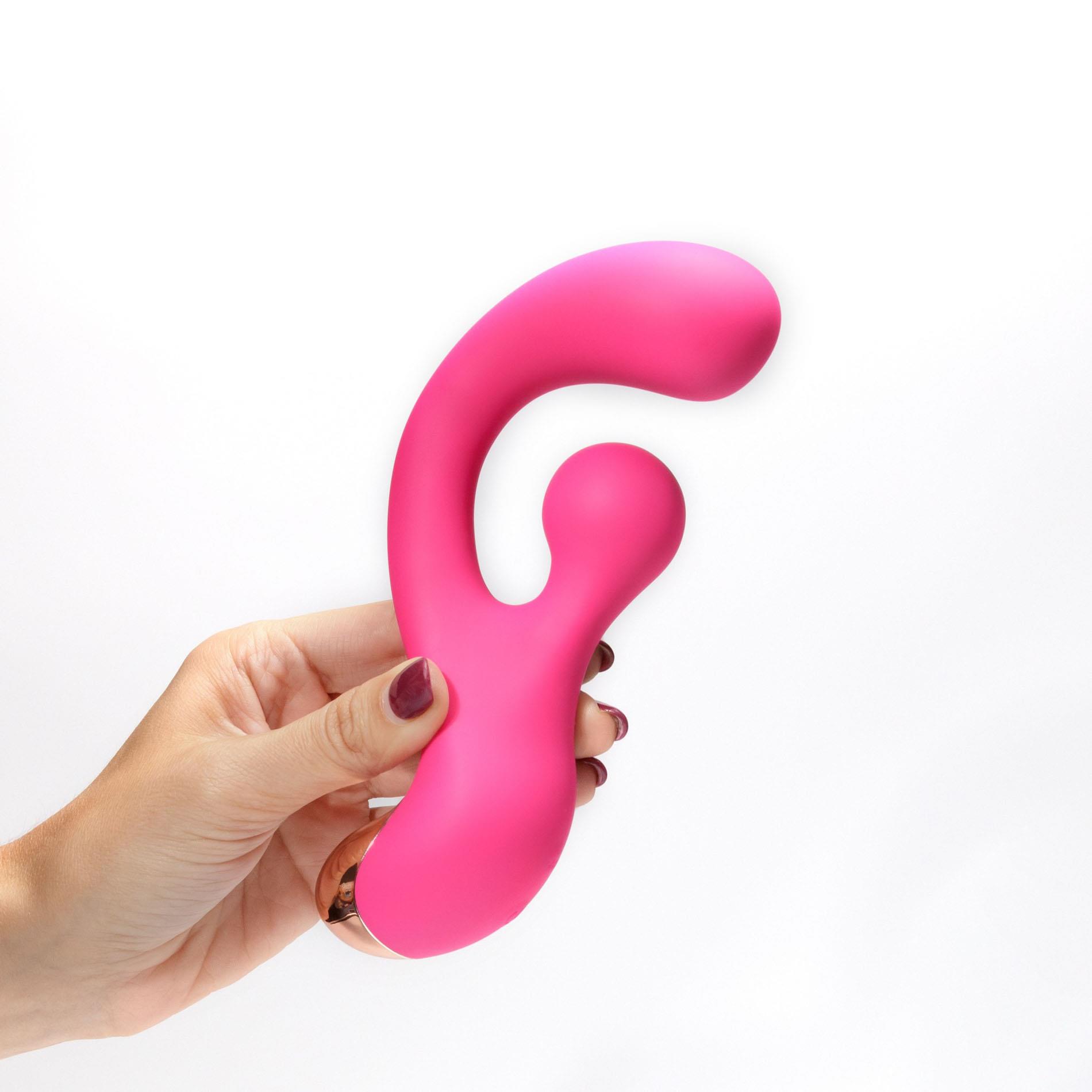 Crushious Pleaser Vibrator With Rotating Stimulation