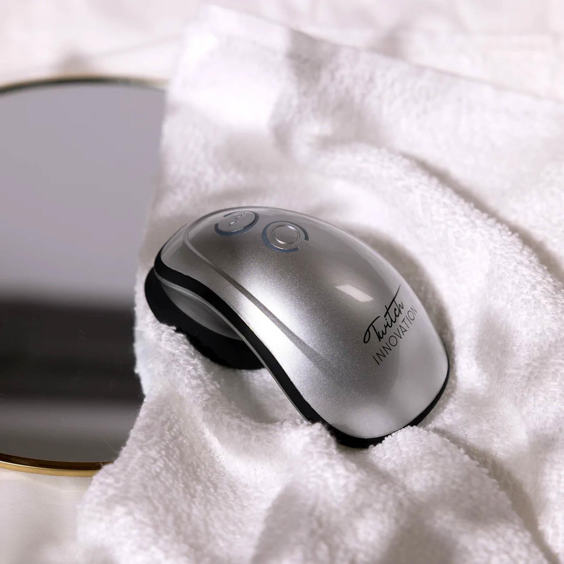 Twitch - Handsfree Suction And Vibration Toy