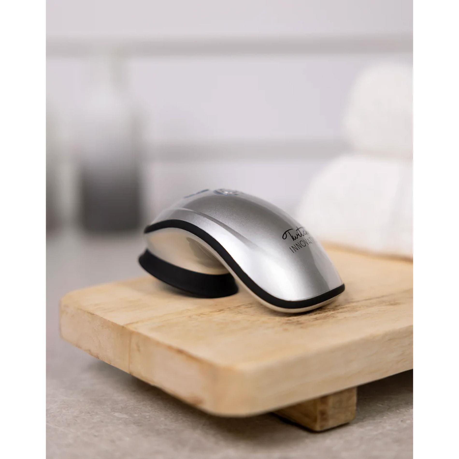 Twitch - Handsfree Suction And Vibration Toy