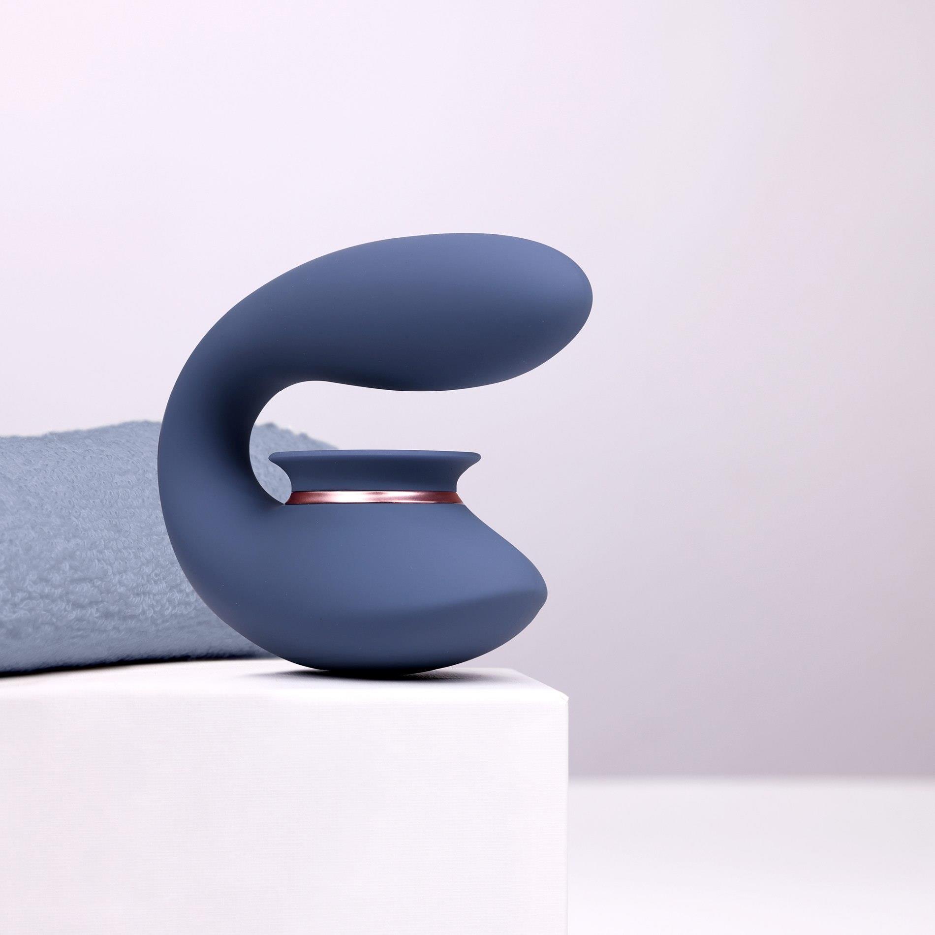 Twitch 3 - Rechargeable Vibrator & Suction - 10 Speed
