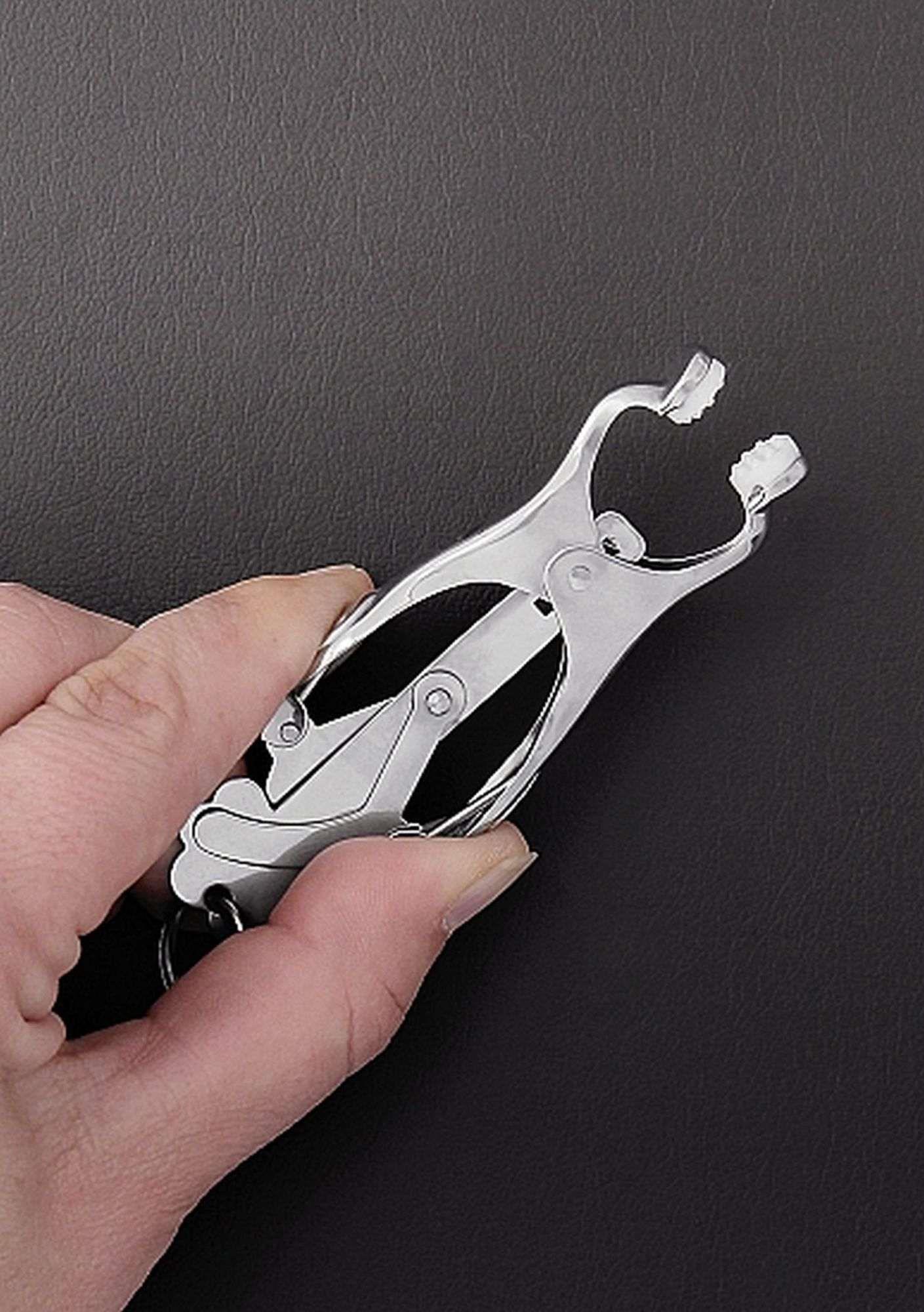 Clover Nipple Clamp With Chain