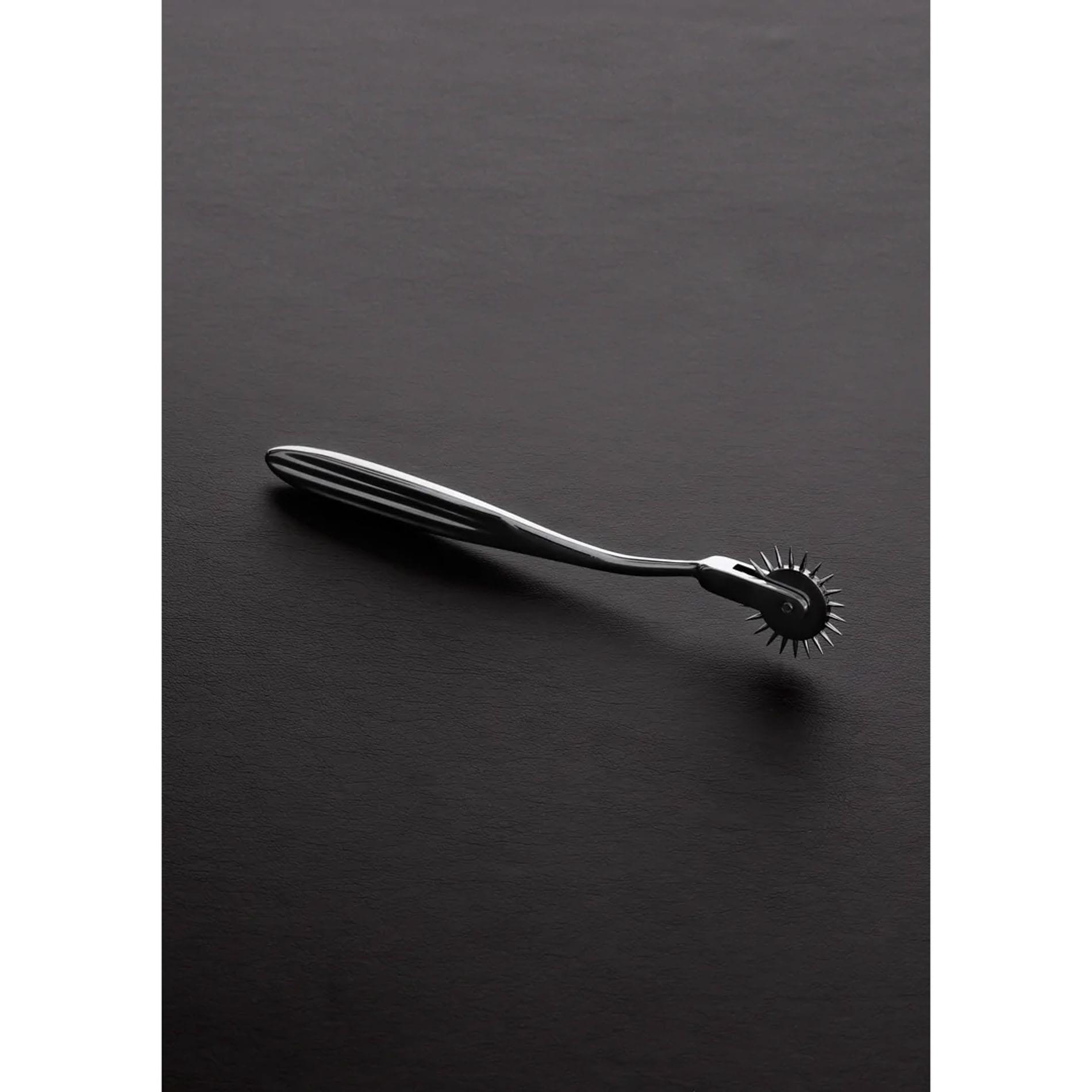 Wheel With Single Pin