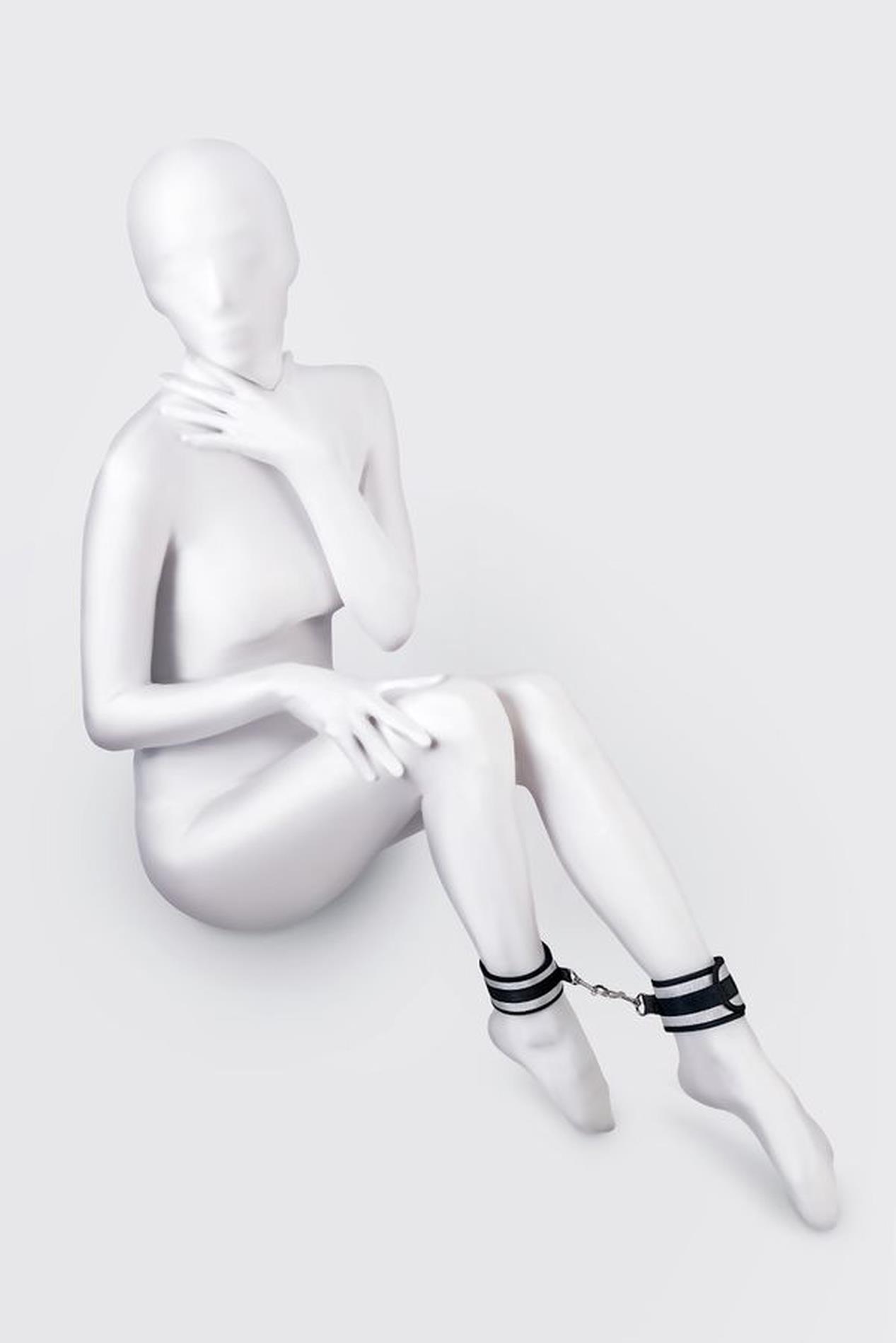 Anonymo Anclecuffs, Polyester, Silver, 28.5 Cm