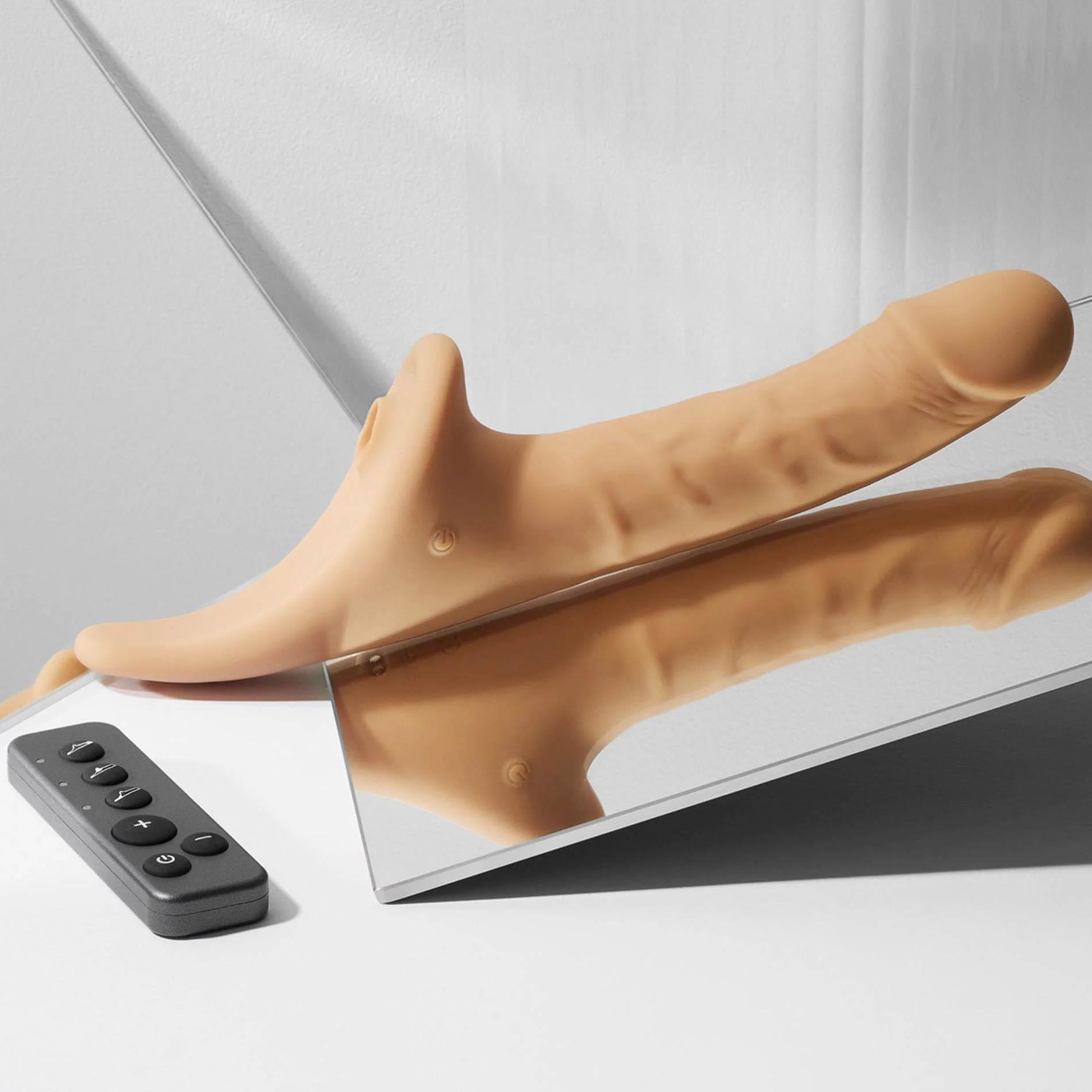 Multi Orgasm Realistic Dildo - M - Vanilla Tr